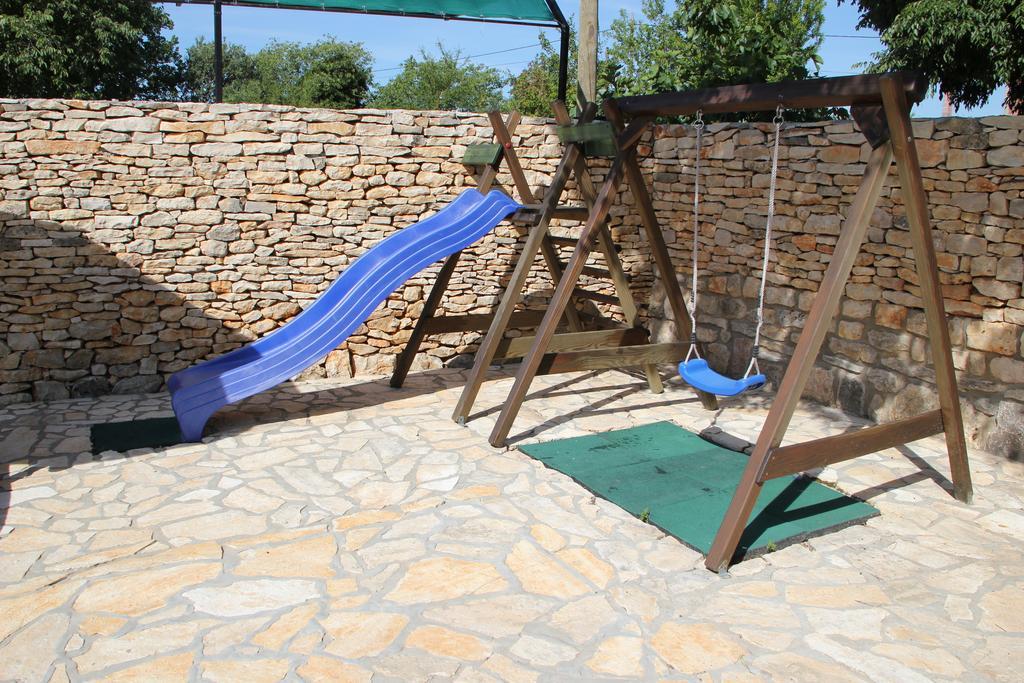 Rural House Gluic Vila Bogatić Quarto foto